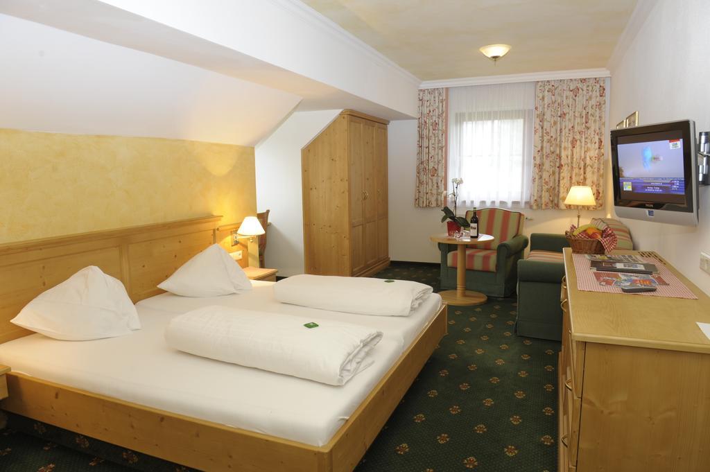 Hotel Stegmuehlhof マウテルンドルフ エクステリア 写真